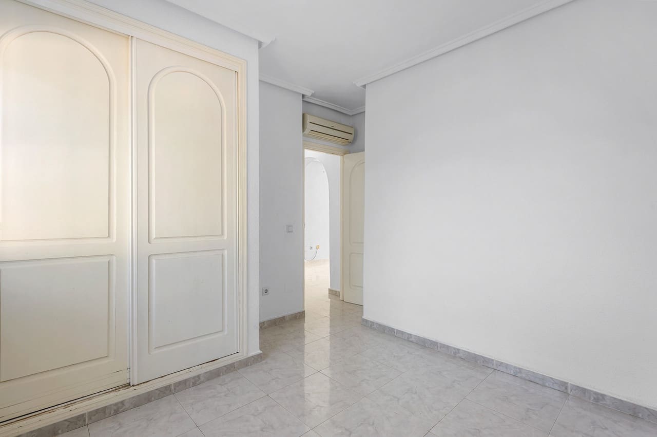 4 sovrum Villa till salu i Rojales - 375 000 € (Ref: 9424269)