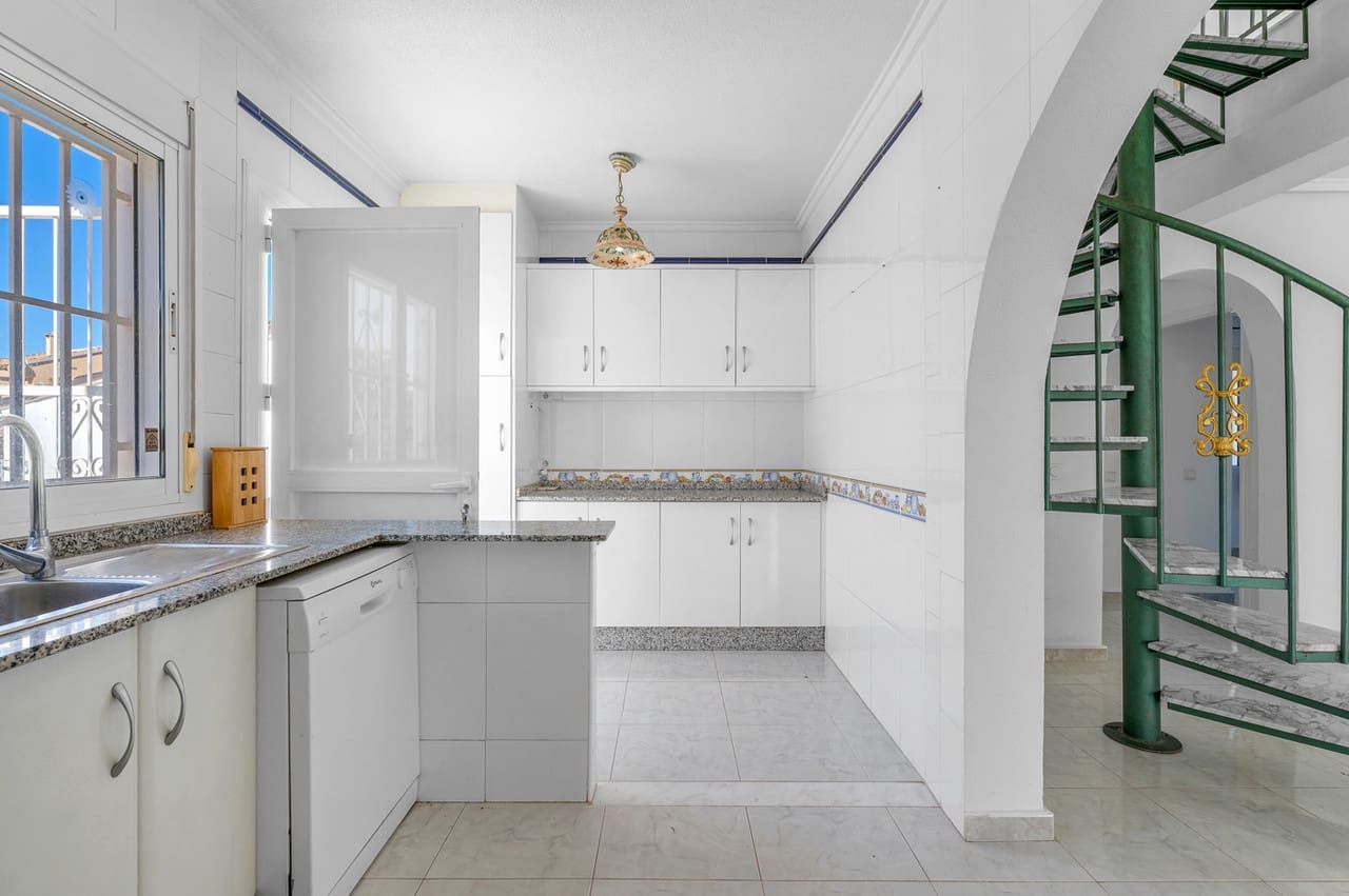 4 sovrum Villa till salu i Rojales - 375 000 € (Ref: 9424269)