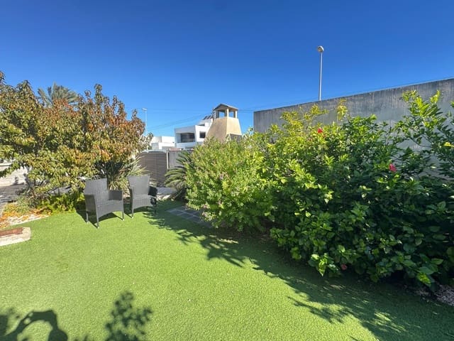 2 bedroom Townhouse for sale in Pilar de la Horadada ciudad, Pilar de la Horadada - € 229,900 (Ref: 9425677)