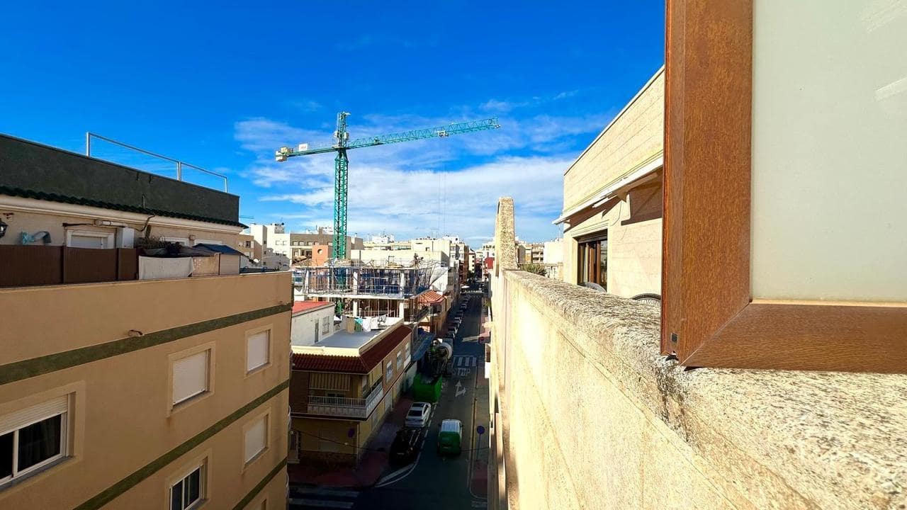 4 chambre Penthouse à vendre à Torrevieja - 460 000 € (Ref: 9425678)