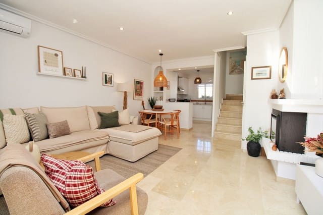 Casa de 2 habitaciones en Villamartin, Orihuela en venta con piscina - 244.990 € (Ref: 9430771)