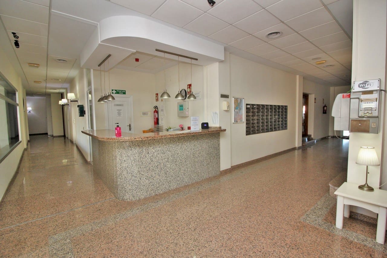 2 slaapkamer Appartement te koop in Cabo Roig met zwembad - € 184.995 (Ref: 9430775)