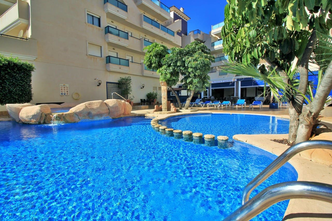 2 slaapkamer Appartement te koop in Cabo Roig met zwembad - € 184.995 (Ref: 9430775)