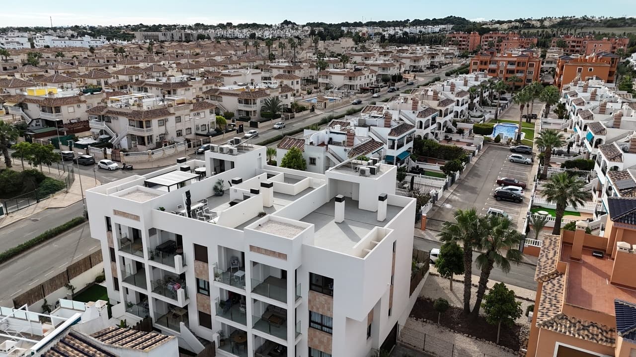 2 chambre Penthouse à vendre à Villamartin avec garage - 339 900 € (Ref: 9430786)