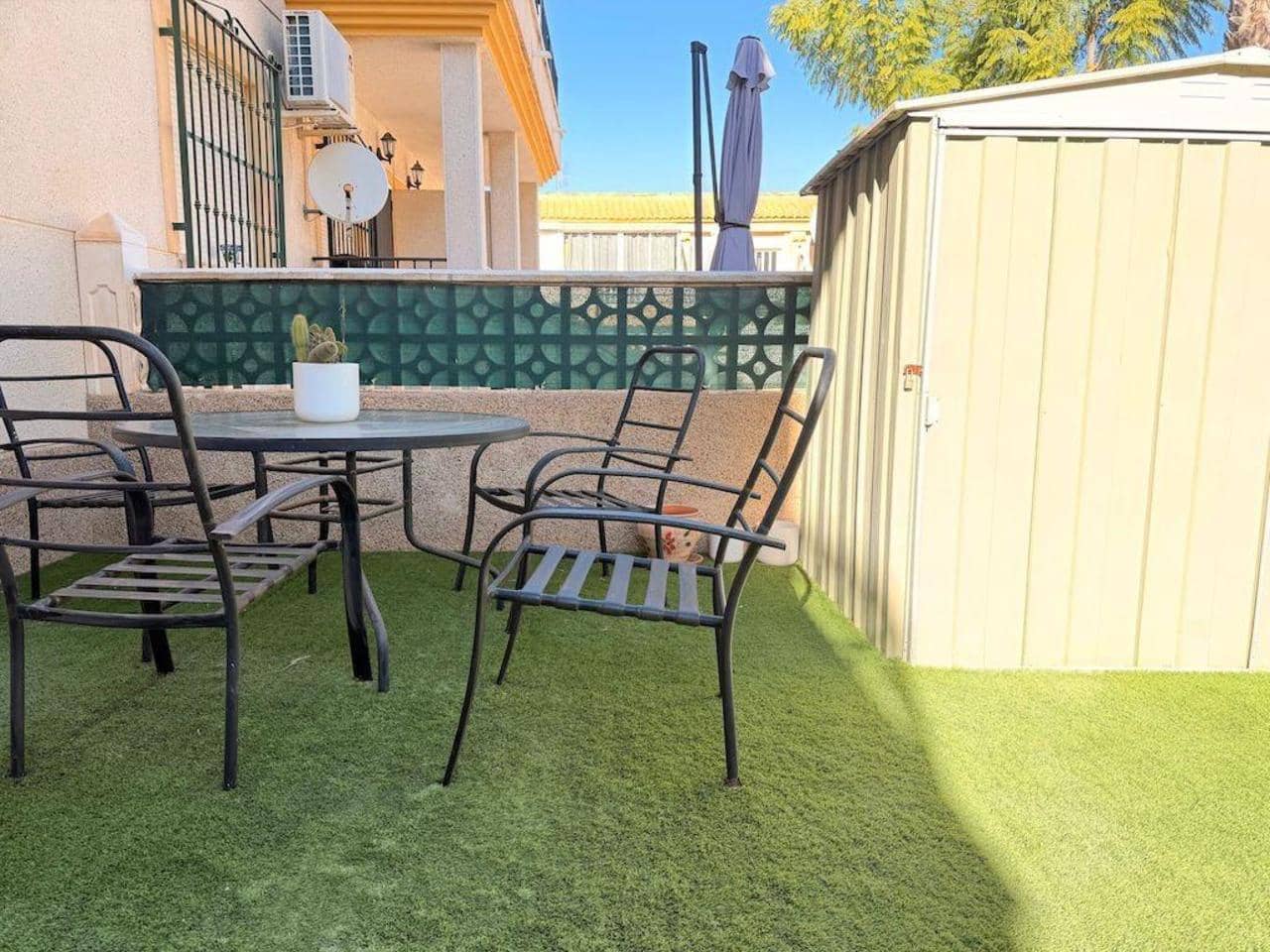 2 quarto Bungalow para venda em Orihuela Costa - 154 000 € (Ref: 9433036)