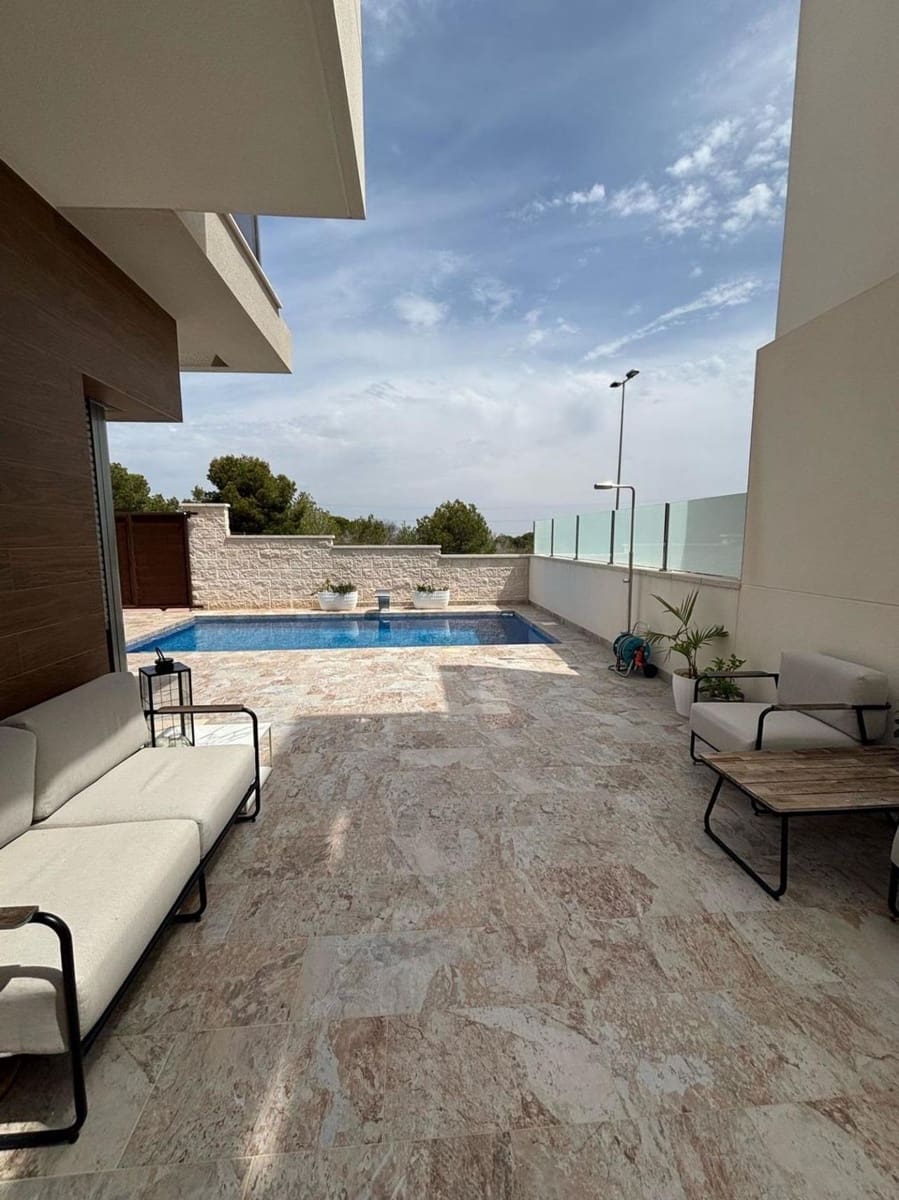 3 quarto Moradia para venda em Orihuela Costa com piscina - 448 000 € (Ref: 9433037)