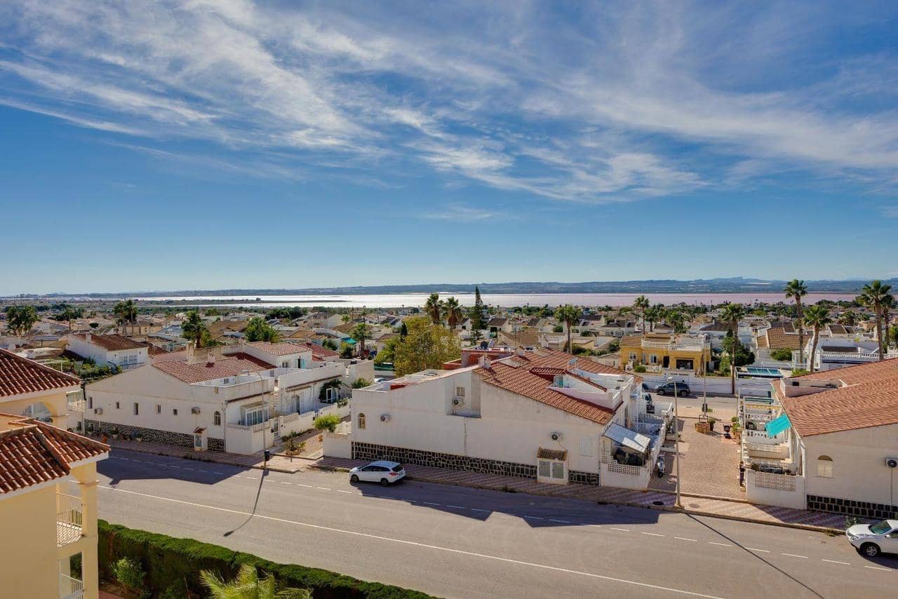 3 makuuhuone Huoneisto myytävänä paikassa Torrevieja - 137 000 € (Ref: 9433038)
