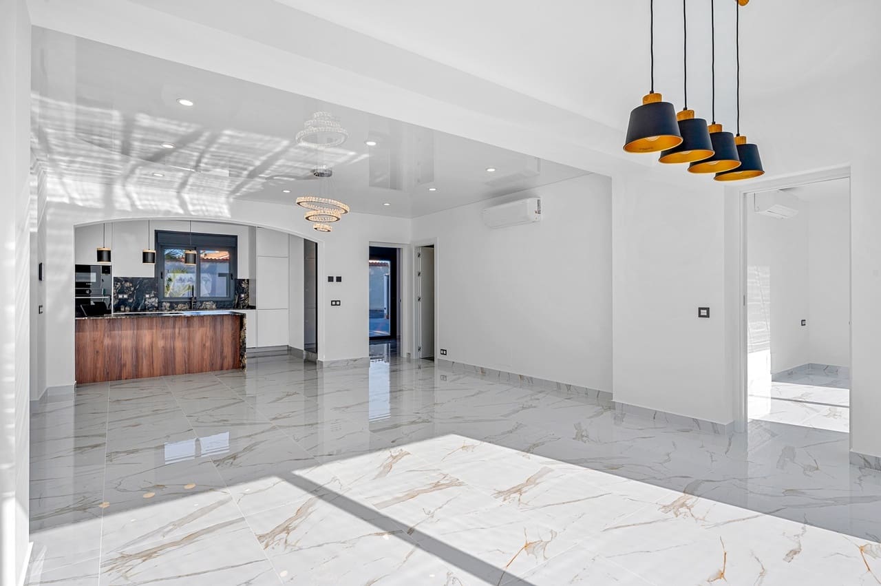 4 chambre Villa/Maison à vendre à Ciudad Quesada avec piscine - 799 000 € (Ref: 9433043)