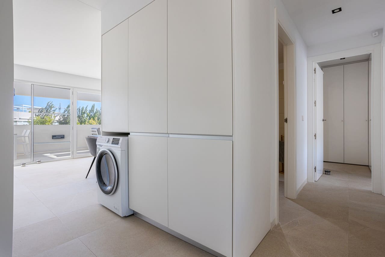 3 bedroom Penthouse for sale in Torrevieja with pool - € 340,000 (Ref: 9436670)