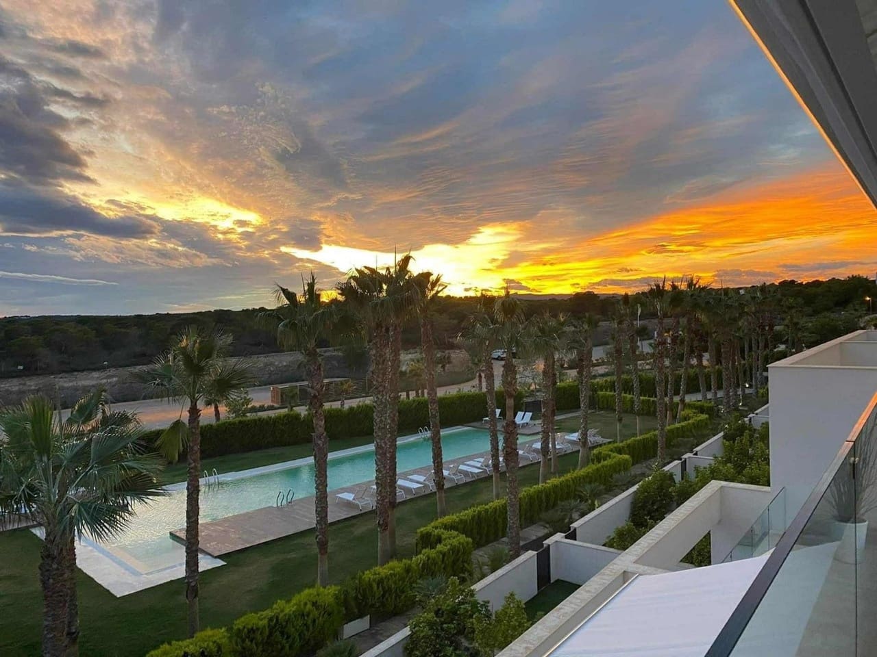 2 sovrum Takvåning till salu i Las Colinas Golf med pool - 369 000 € (Ref: 9436671)