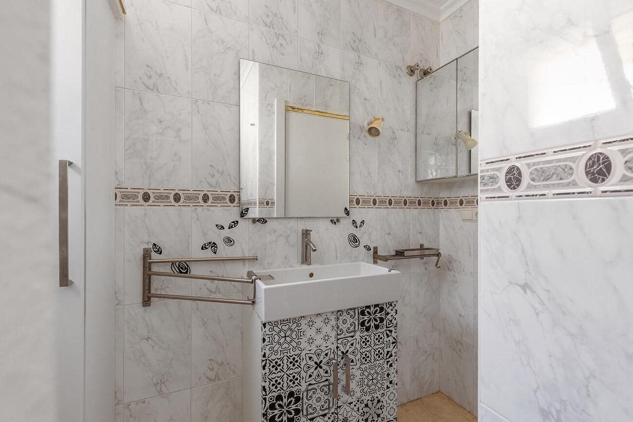 Bungalow de 2 habitaciones en Orihuela Costa en venta - 149.000 € (Ref: 9439452)