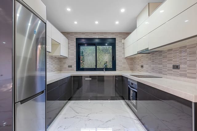 4 soveværelse Villa til salg i Campoamor, Orihuela med swimmingpool garage - € 985.000 (Ref: 9441245)