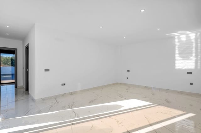 4 soveværelse Villa til salg i Campoamor, Orihuela med swimmingpool garage - € 985.000 (Ref: 9441245)