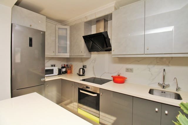 3 slaapkamer Bungalow te koop in Villamartin, Orihuela met zwembad - € 229.000 (Ref: 9441246)