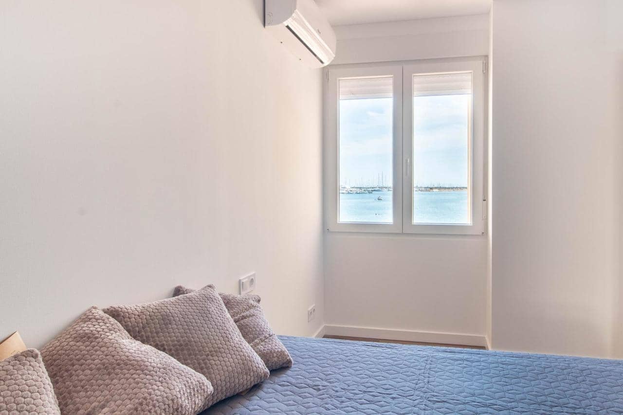 Apartamento de 2 habitaciones en Torrevieja en venta - 260.000 € (Ref: 9441247)