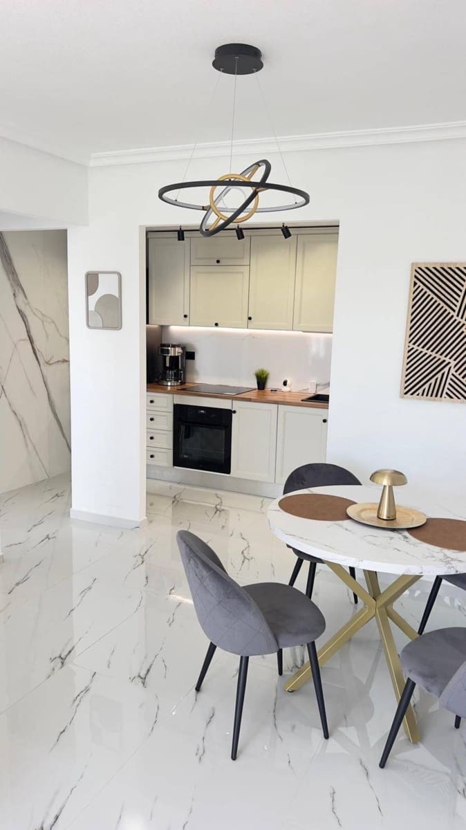 1 soveværelse Penthouse til salg i Orihuela Costa med swimmingpool - € 170.000 (Ref: 9441253)