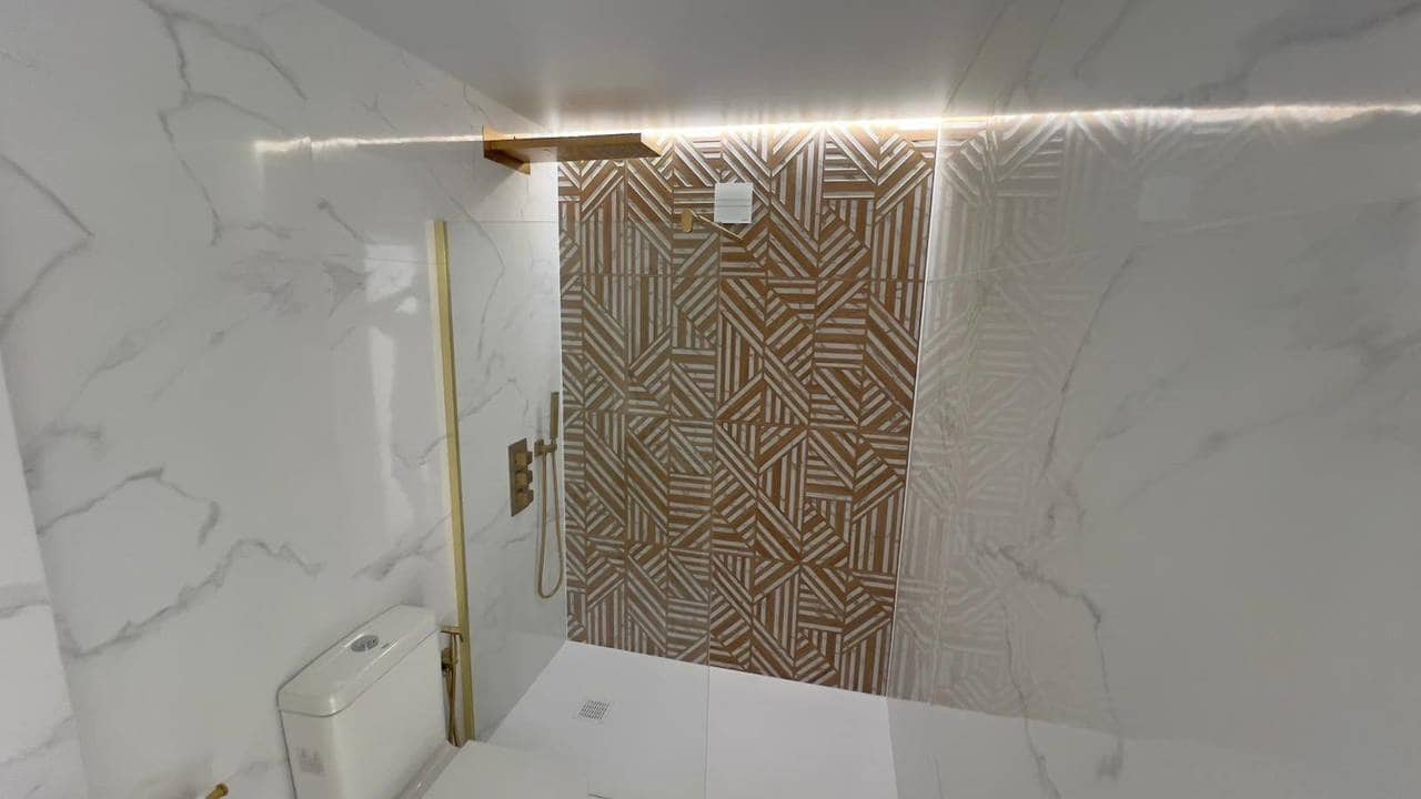 1 soveværelse Penthouse til salg i Orihuela Costa med swimmingpool - € 170.000 (Ref: 9441253)