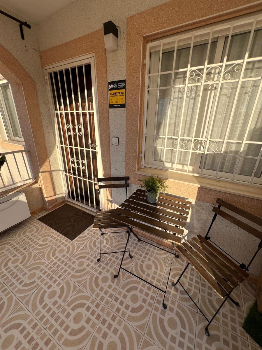 2 bedroom Bungalow for sale in Torrevieja - € 148,800 (Ref: 9448587)