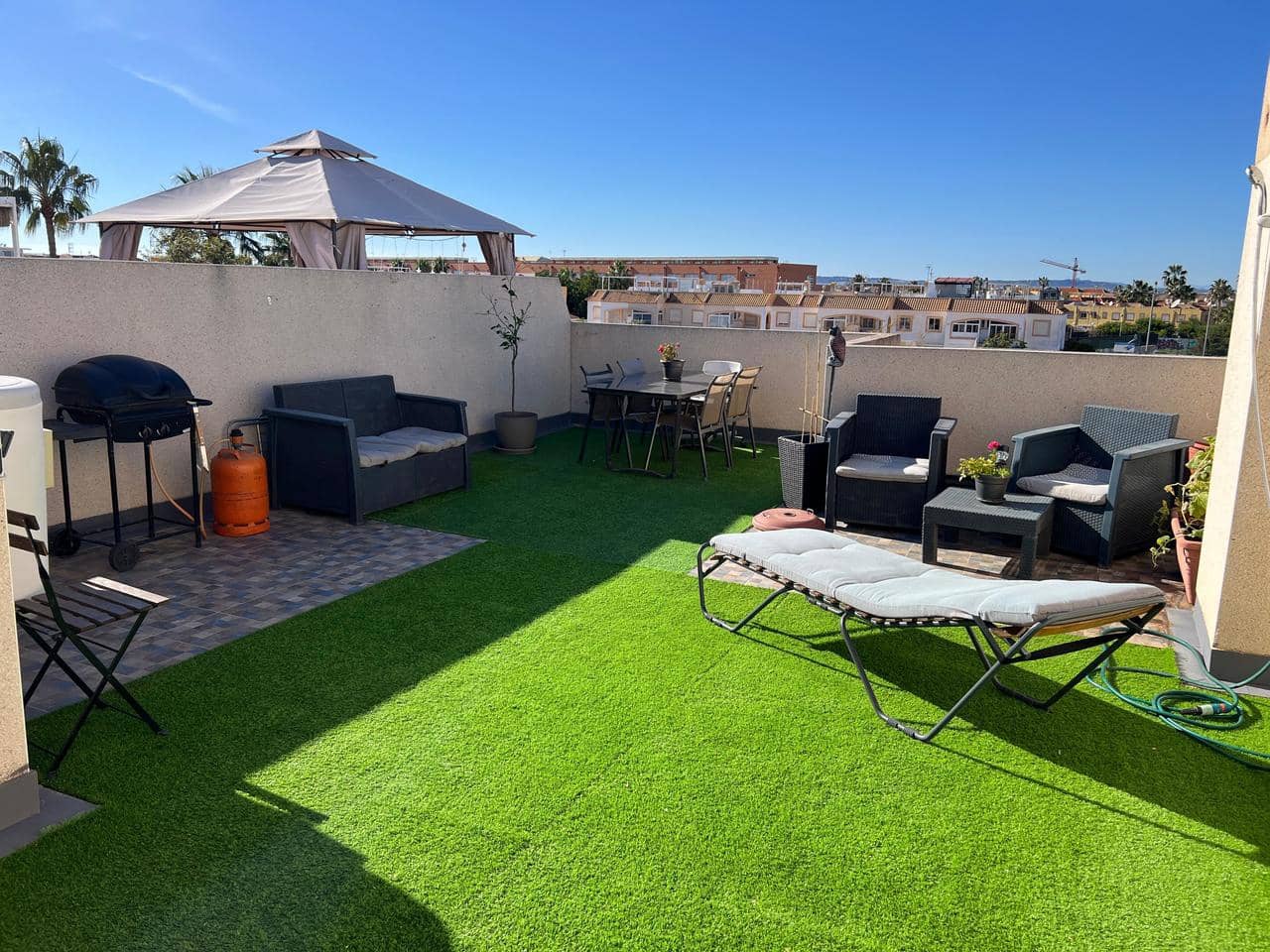 2 bedroom Bungalow for sale in Torrevieja - € 148,800 (Ref: 9448587)