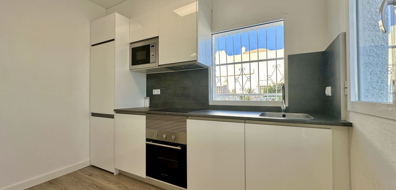 2 quarto Bungalow para venda em Orihuela Costa - 199 000 € (Ref: 9448588)