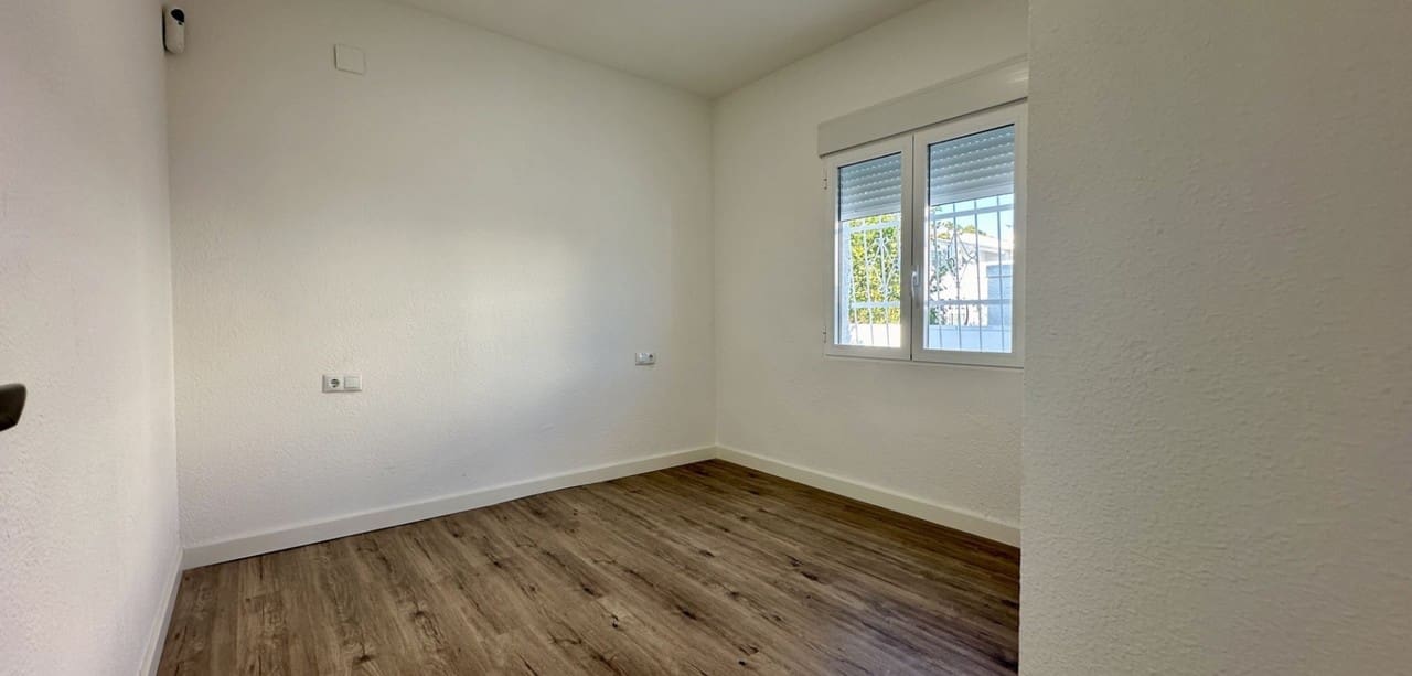 2 quarto Bungalow para venda em Orihuela Costa - 199 000 € (Ref: 9448588)