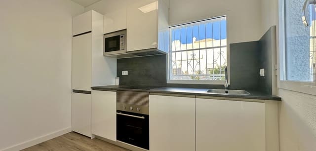 2 quarto Bungalow para venda em Dehesa de Campoamor, Orihuela - 199 000 € (Ref: 9448588)