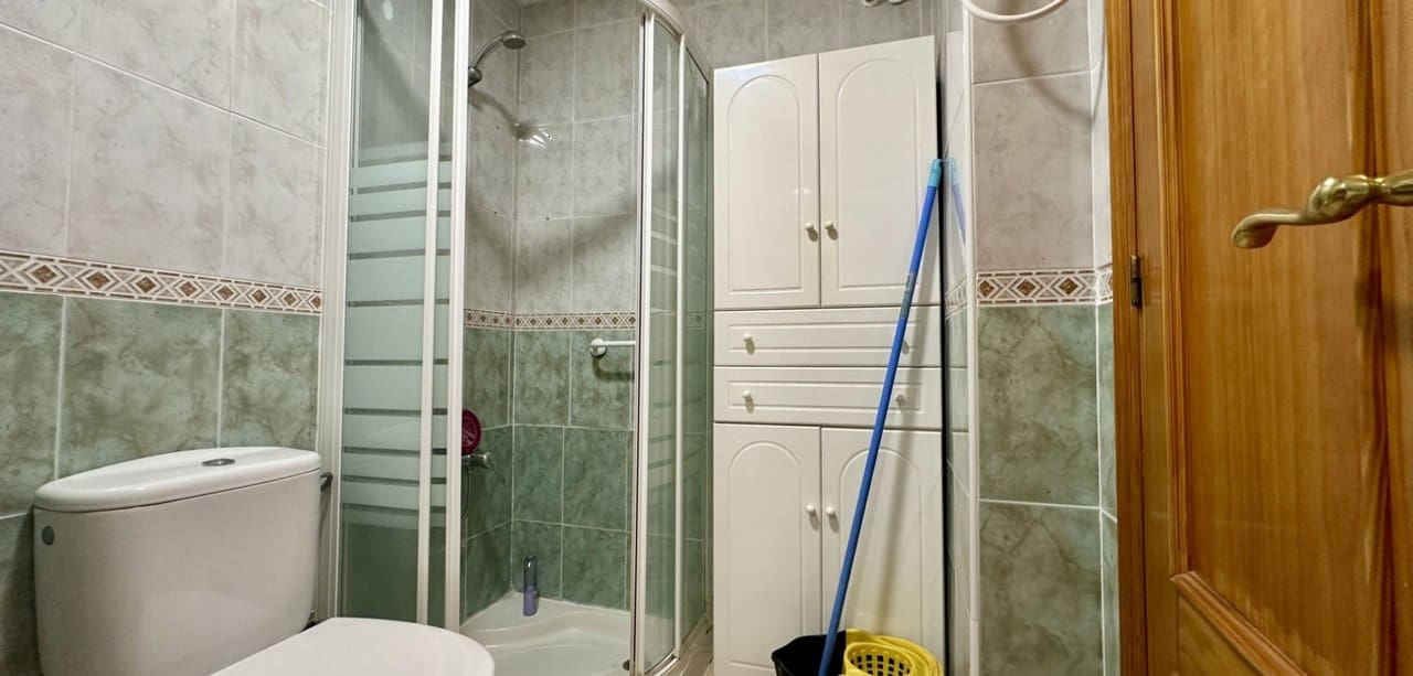 2 Zimmer Apartment zu verkaufen in Torrevieja - 159.000 € (Ref: 9450603)