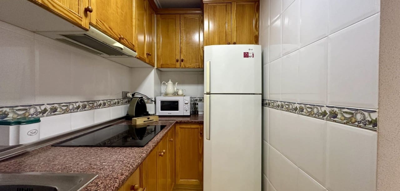 2 Zimmer Apartment zu verkaufen in Torrevieja - 159.000 € (Ref: 9450603)