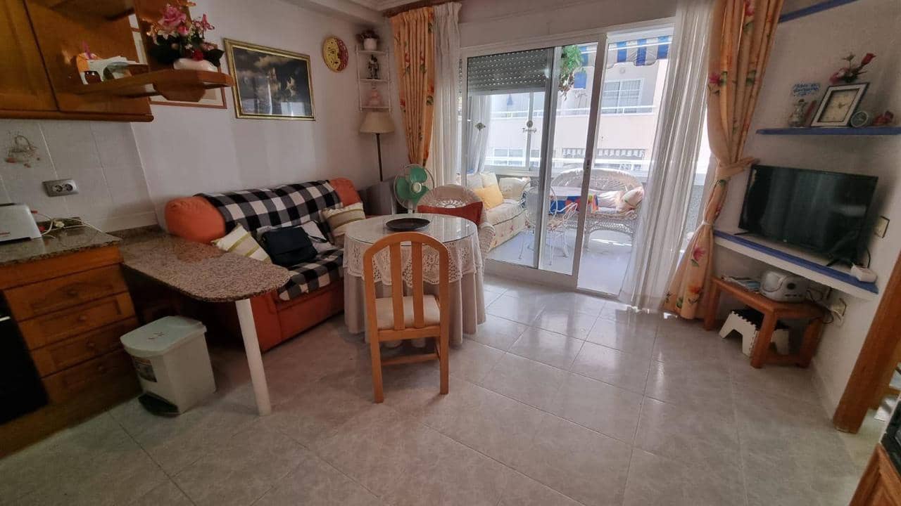2 makuuhuone Huoneisto myytävänä paikassa Torrevieja - 139 000 € (Ref: 9450605)