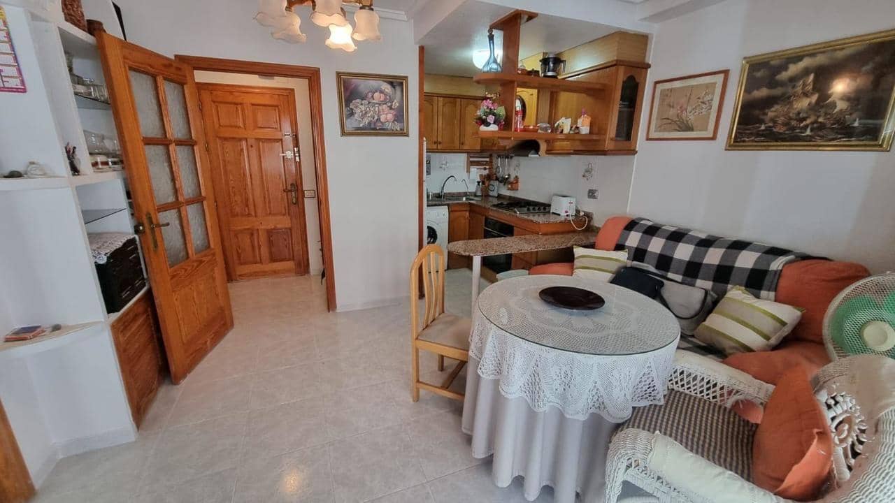 2 makuuhuone Huoneisto myytävänä paikassa Torrevieja - 139 000 € (Ref: 9450605)