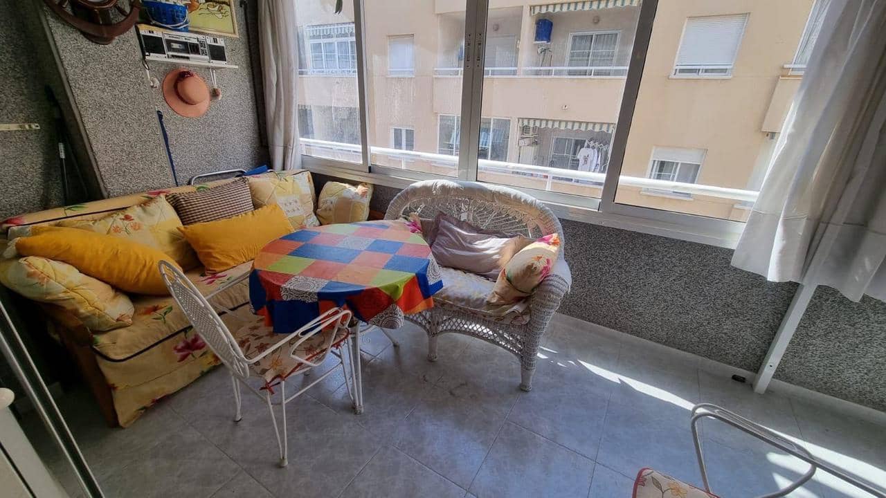 2 makuuhuone Huoneisto myytävänä paikassa Torrevieja - 139 000 € (Ref: 9450605)