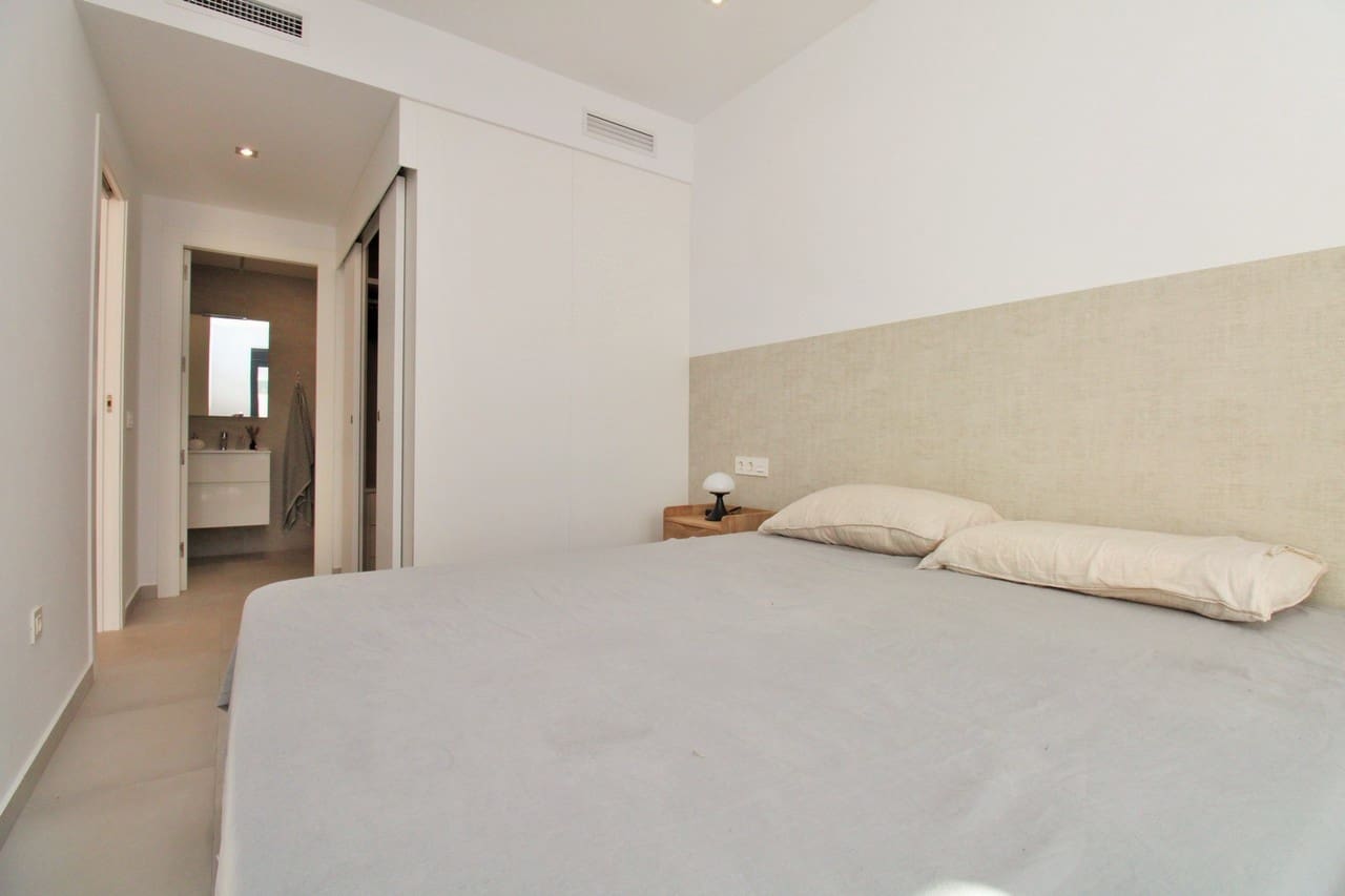 2 slaapkamer Huis te koop in Pilar de la Horadada met zwembad - € 299.995 (Ref: 9450607)