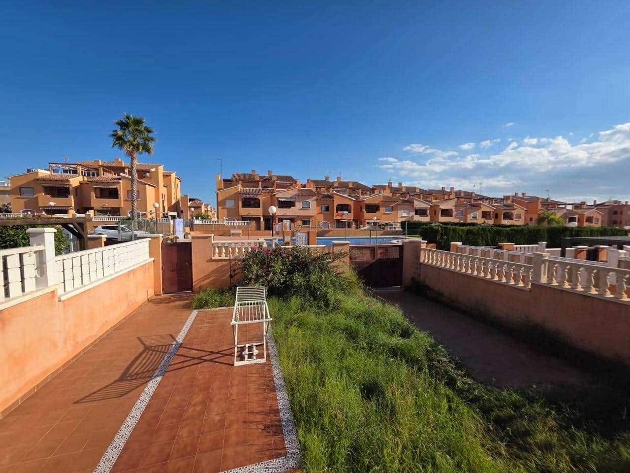 2 quarto Bungalow para venda em Torrevieja com piscina - 165 000 € (Ref: 9450608)