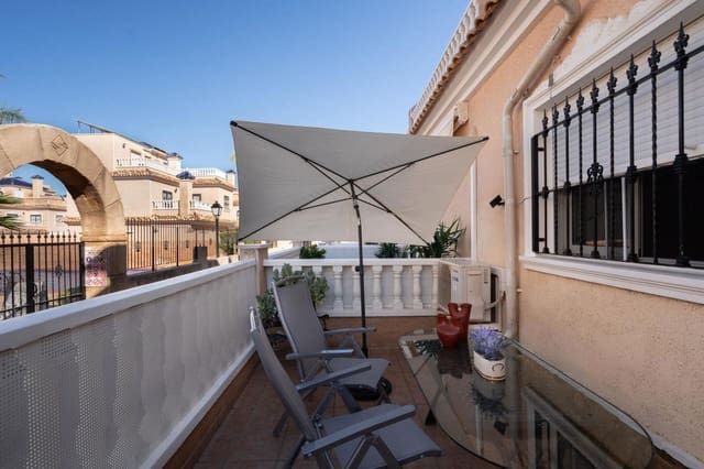 2 soverom Hus til salgs i Dehesa de Campoamor, Orihuela med svømmebasseng - € 214 900 (Ref: 9450609)