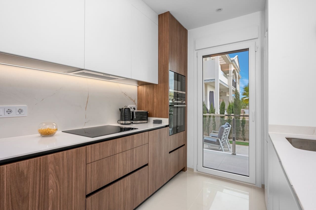 2 soveværelse Lejlighed til salg i Ciudad Quesada med swimmingpool - € 359.000 (Ref: 9450614)