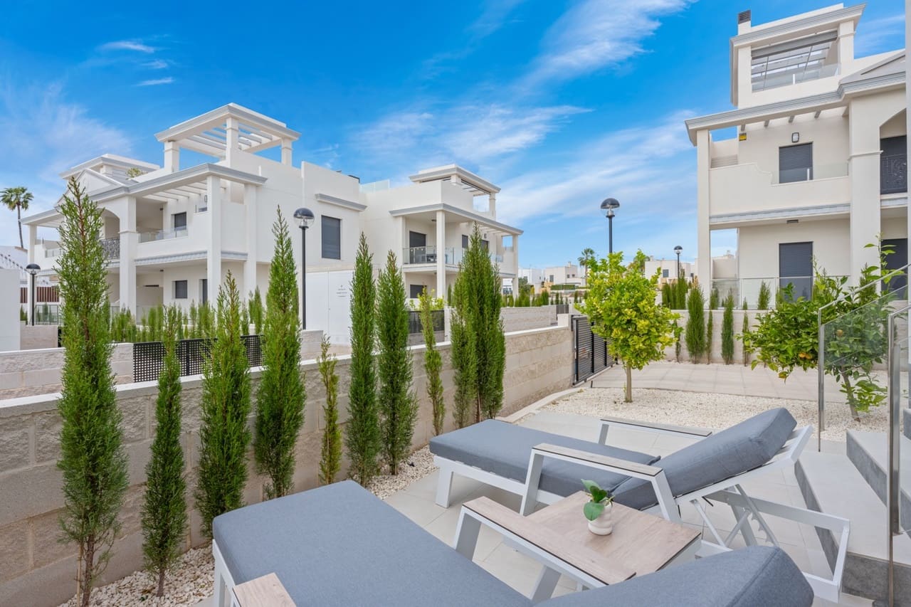 2 soveværelse Lejlighed til salg i Ciudad Quesada med swimmingpool - € 359.000 (Ref: 9450614)