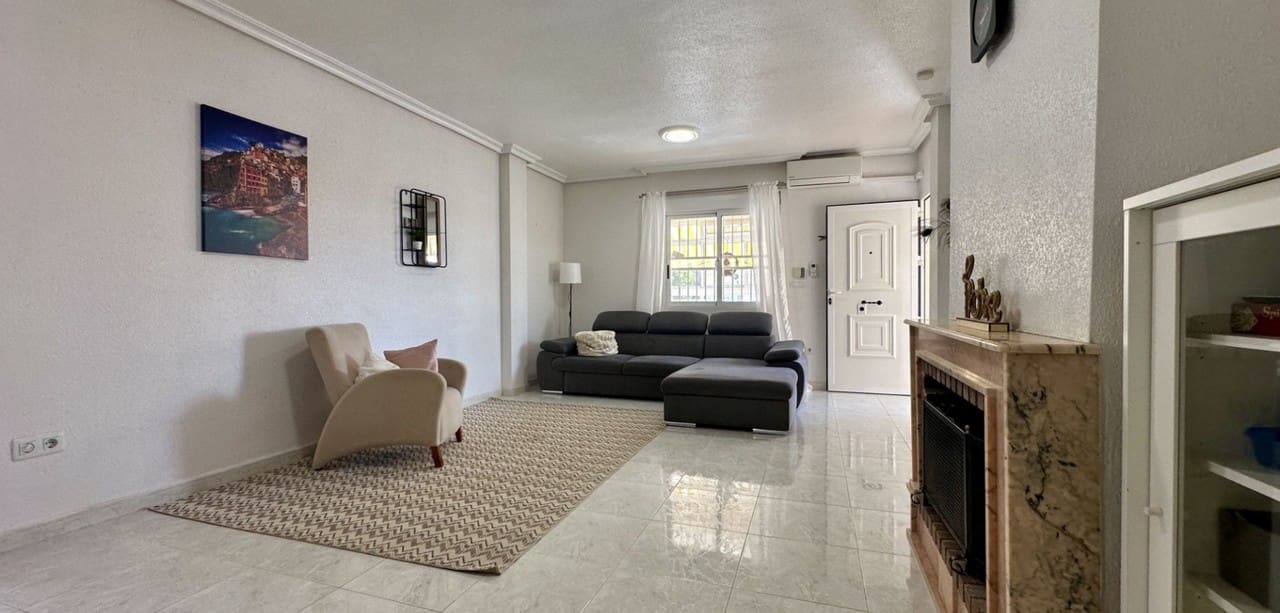 Chalet de 3 habitaciones en Orihuela Costa en venta - 340.000 € (Ref: 9451787)