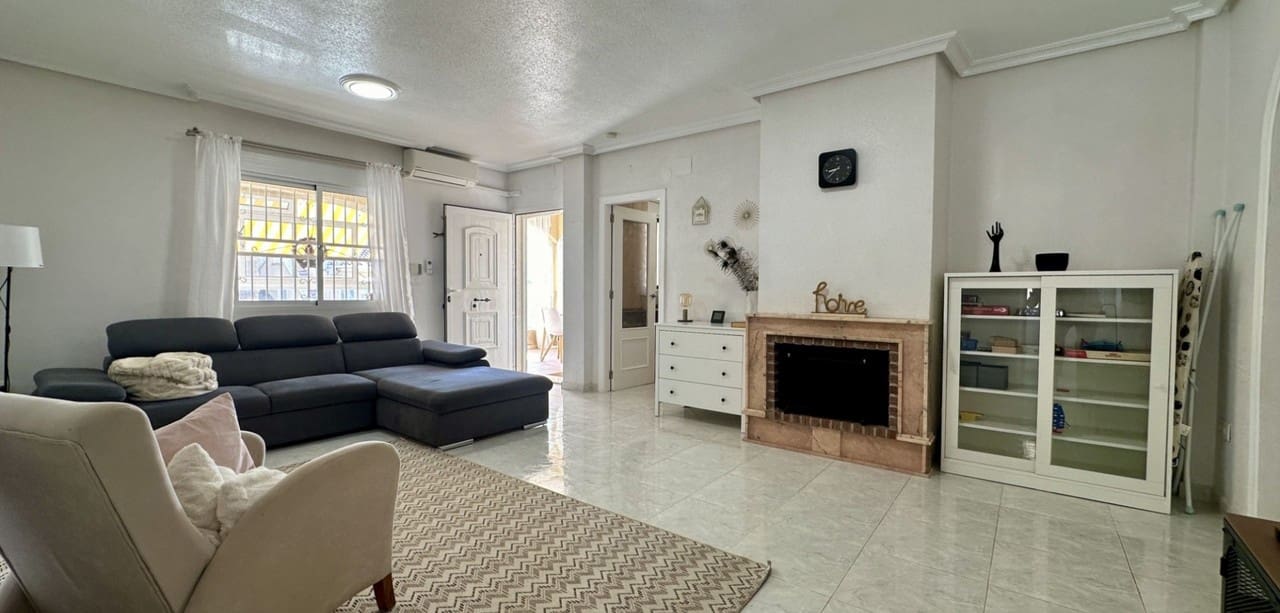 Chalet de 3 habitaciones en Orihuela Costa en venta - 340.000 € (Ref: 9451787)