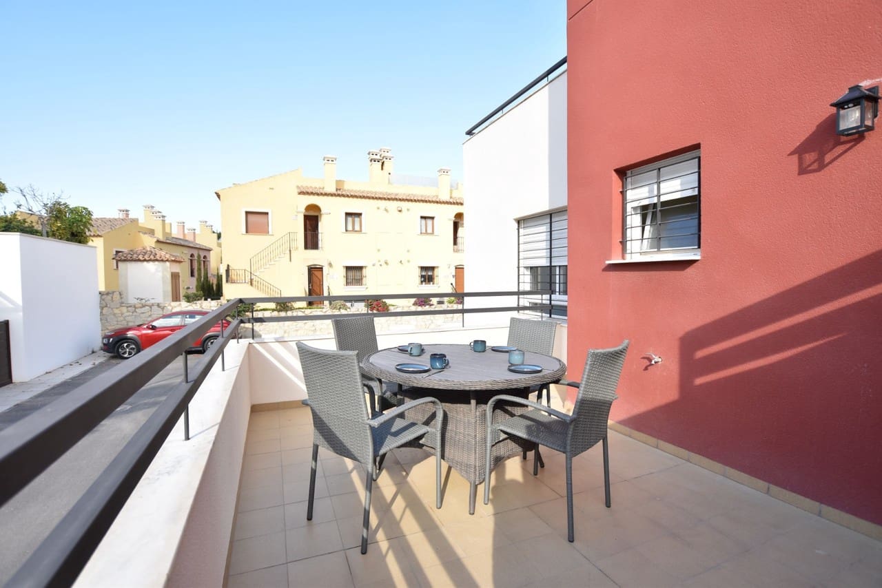 3 bedroom Villa for sale in Algorfa - € 325,000 (Ref: 9451788)