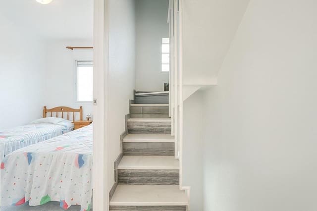 2 quarto Casa em Banda para venda em Los Frutales, Torrevieja com garagem - 142 000 € (Ref: 9452565)