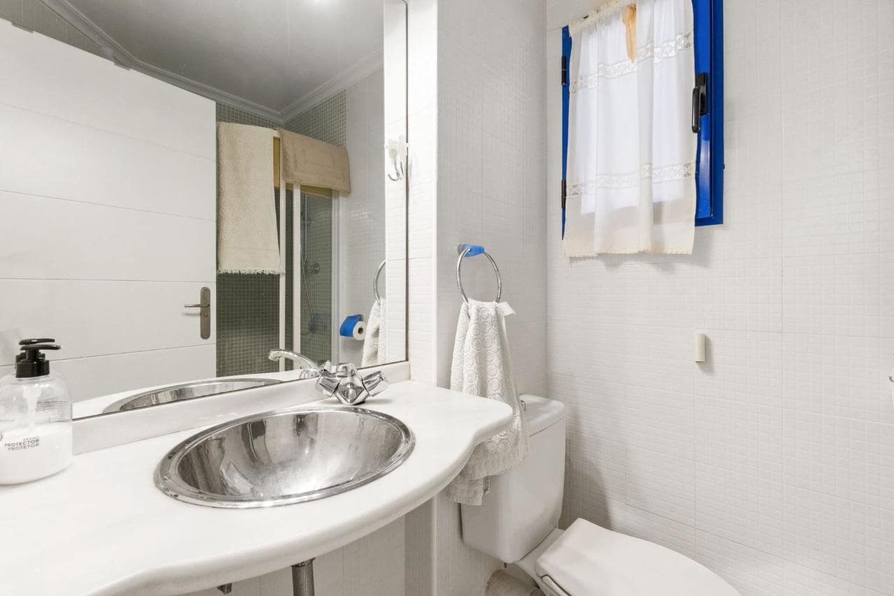 2 bedroom Apartment for sale in Cabo Roig with pool garage - € 279,000 (Ref: 9452566)