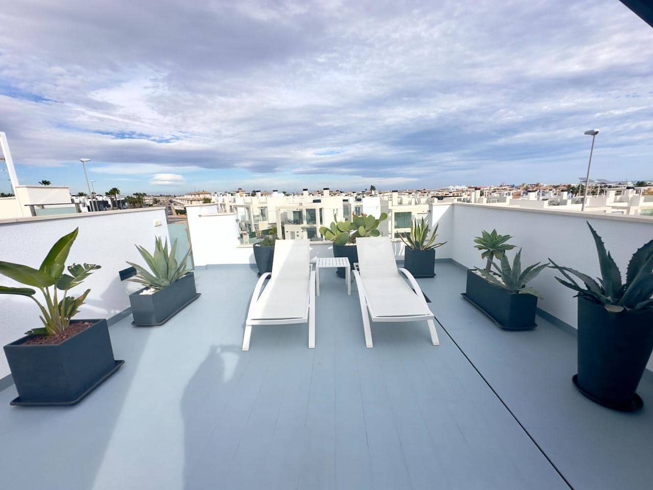 Chalet de 3 habitaciones en Orihuela Costa en venta con piscina - 575.000 € (Ref: 9452567)