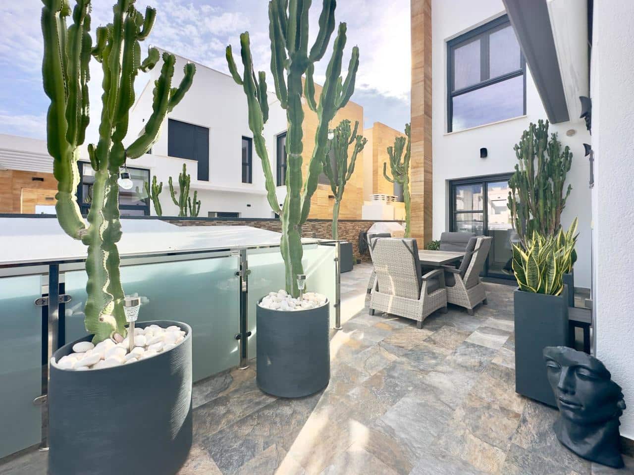 Chalet de 3 habitaciones en Orihuela Costa en venta con piscina - 575.000 € (Ref: 9452567)