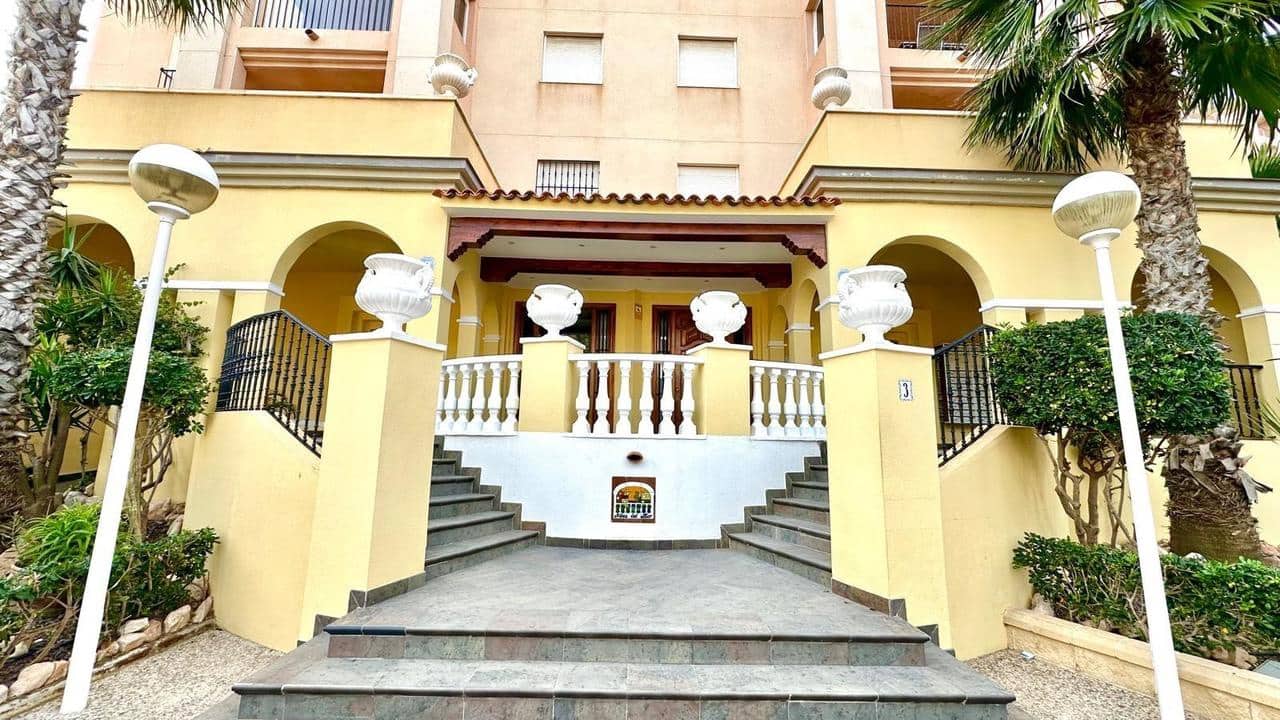 3 bedroom Apartment for sale in Torrevieja with pool - € 369,900 (Ref: 9452570)