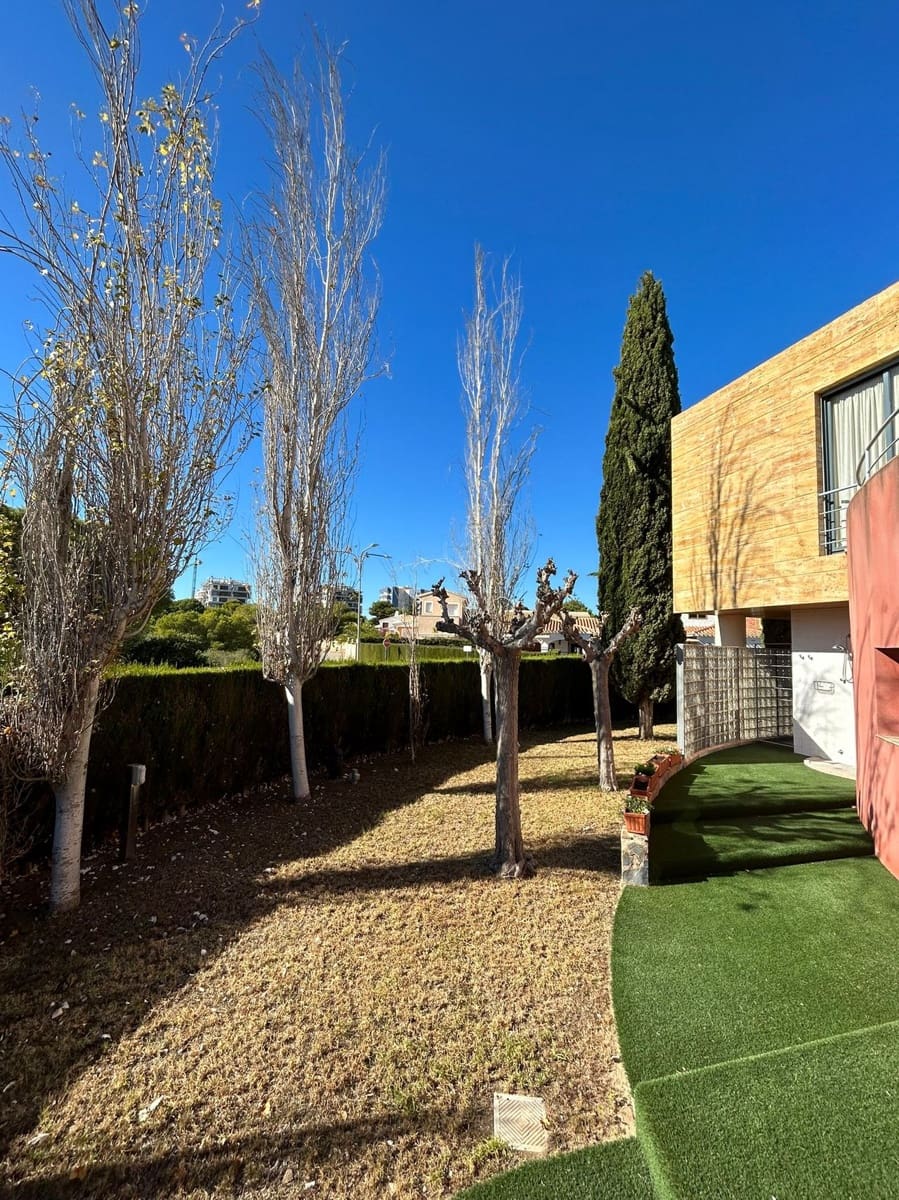 4 sovrum Villa till salu i Dehesa de Campoamor med pool garage - 1 300 000 € (Ref: 9453044)