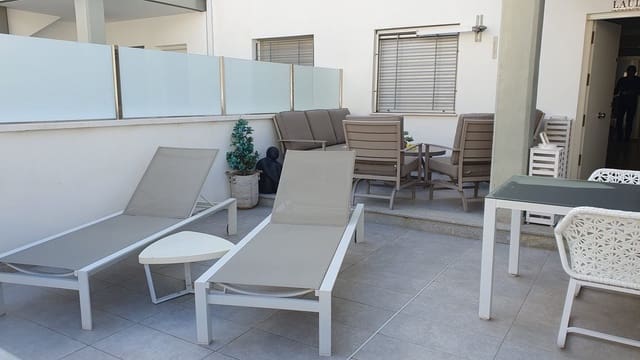 2 bedroom Apartment for sale in Dehesa de Campoamor, Orihuela with pool - € 199,000 (Ref: 9461062)