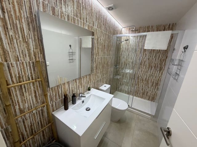 2 bedroom Apartment for sale in Dehesa de Campoamor, Orihuela with pool - € 199,000 (Ref: 9461062)