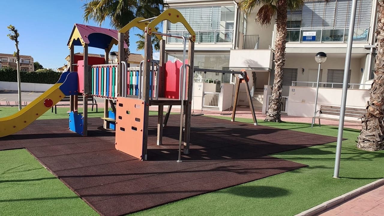 2 bedroom Apartment for sale in Orihuela Costa with pool - € 199,000 (Ref: 9461062)