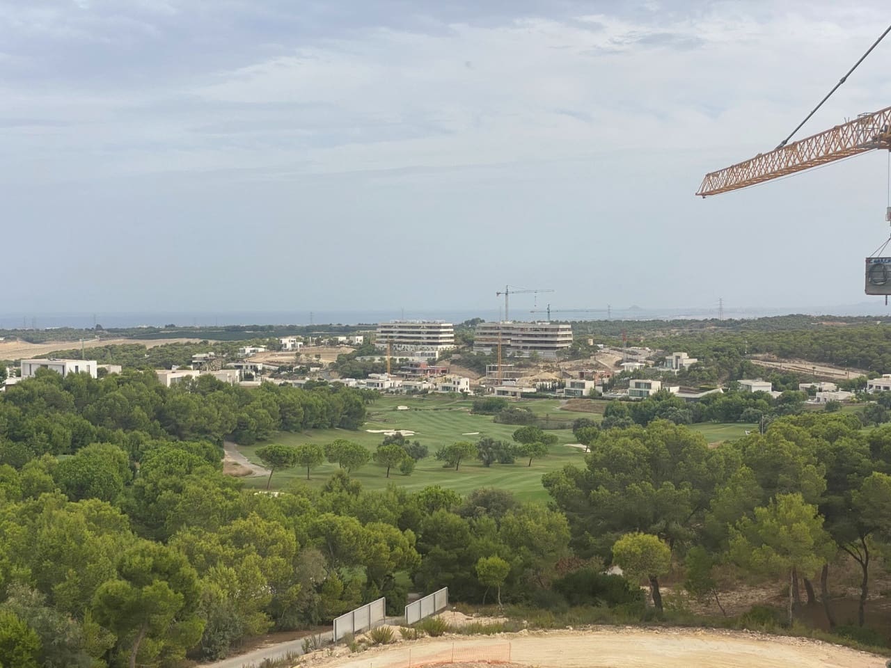 2 Zimmer Apartment zu verkaufen in Las Colinas Golf mit Pool - 459.000 € (Ref: 9461063)