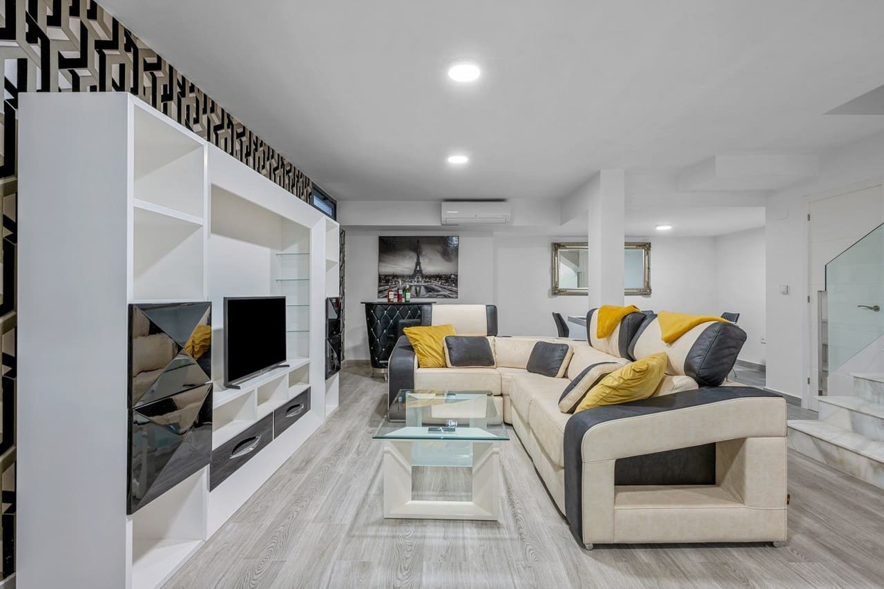 3 chambre Villa/Maison à vendre à Orihuela Costa avec piscine - 379 900 € (Ref: 9461066)